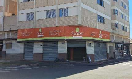 Sala Comercial à venda por R$ 900.000 e locação por R$ 3.900,00 - Centro - Londrina/PR
