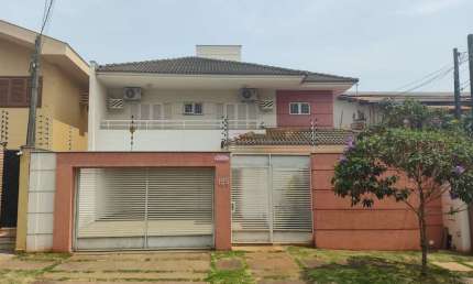 Casa com 3 quartos para alugar na Rua Martin Luther King, 125, Lago Parque, Londrina