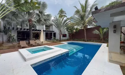 Casa de alto padrão á venda, 4  suítes, 5 vagas -  Jd. Bela Suiça, Londrina, PR