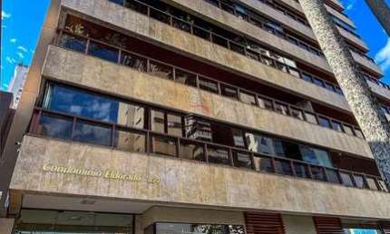 Apartamento com 4 quartos para alugar na Rua Piauí, 854, Centro, Londrina