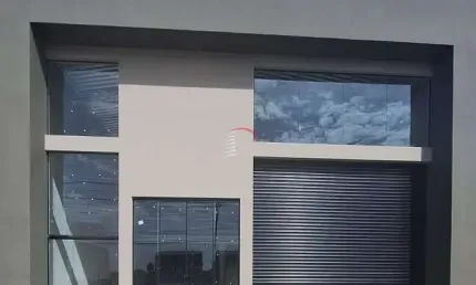 Barracão comercial para locação com 290m² de área útil -  Av. Robert Koch -  Londrina, PR