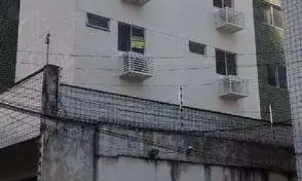 Apartamento para venda possui 82 metros quadrados com 2 quartos em Boa Viagem - Recife - PE