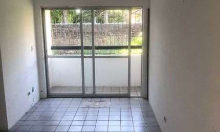 Apartamento para venda possui 52 metros quadrados com 2 quartos em Barro - Recife - PE