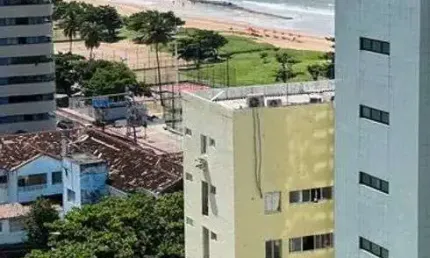Apartamento para venda possui 85 metros quadrados com 3 quartos em Pina - Recife - PE