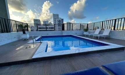 Apartamento, 3 quartos, 1 suíte, 2 vagas. No coração de Boa Viagem, à 250m do mar.