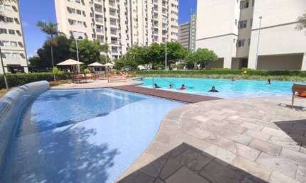 Oportunidade de morar em Condomínio Clube!! Apartamento reformado! Lindo!!
