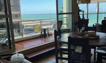 Apartamento para venda com 210 metros quadrados com 4 quartos