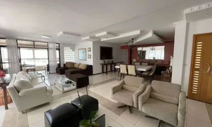 Apartamento em Boa Viagem | 4 suítes | 224m² | 50m da Praia 