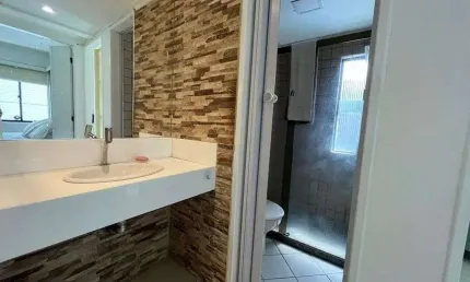 Apartamento para aluguel possui 60 metros quadrados com 2 quartos em Boa Viagem - Recife - PE