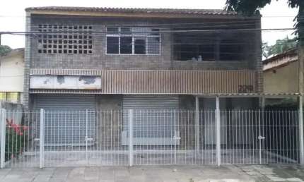 Casa residencial e área comercial à venda na Iputinga