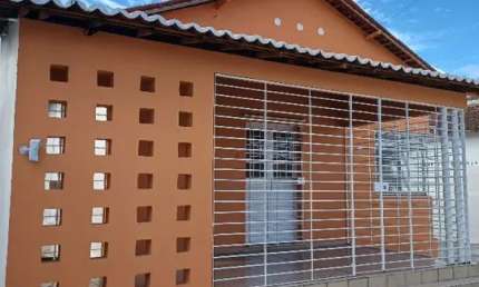 Casa Ampla e Versátil em Afogados – Ideal para Moradia ou Negócios!