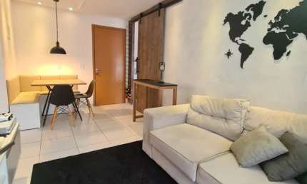 Apartamento com 2 Quartos e 1 banheiro à Venda, 47 m² por R$ 215.000