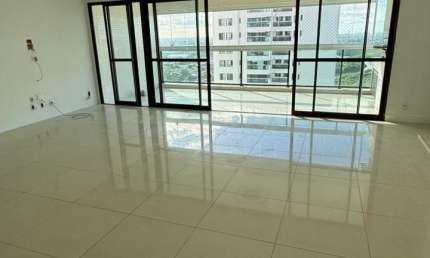 Apartamento com 3 Quartos e 4 banheiros para Alugar, 170 m² por R$ 11.500/Mês