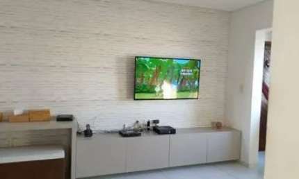 Apartamento com 3 Quartos e 2 banheiros à Venda, 168 m² por R$ 335.000