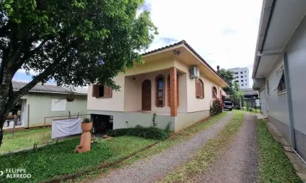 Casa com 3 quartos à venda na Rua Nova Petrópolis, 156, Centro, Dois Irmãos