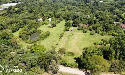 Área de terras com 5.5 ha (92,40 x 605) no travessão em dois irmãos - rs