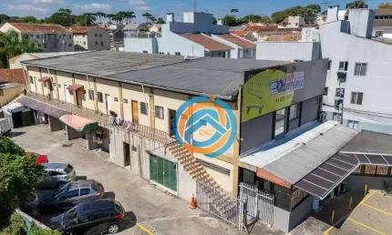Excelente Investimento em Imóvel Comercial/Residencial.