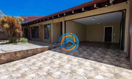 Casa com 4 dormitórios à venda, 180 m² por R$ 1.440.000,00 - Boa Vista - Curitiba/PR