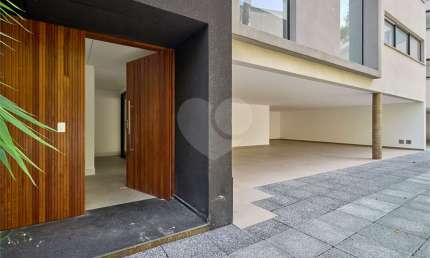 Condomínio com 4 quartos à venda em Jardim Cordeiro - SP