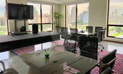 Sala comercial para alugar na Avenida Magalhães de Castro, Cidade Jardim, São Paulo