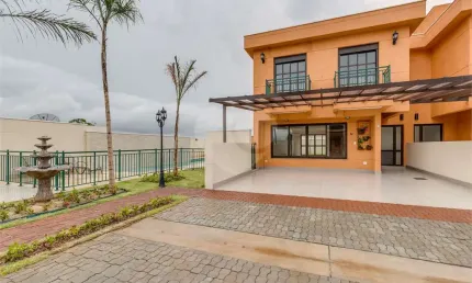 Condomínio com 4 quartos à venda em Jardim Prudência - SP