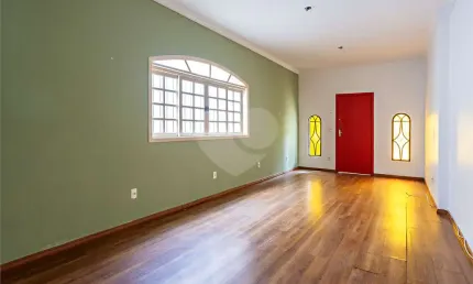 Casa térrea com 3 quartos à venda em Granja Julieta - SP
