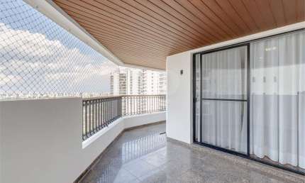 Apartamento com 4 quartos à venda ou para locação em Santo Amaro - SP