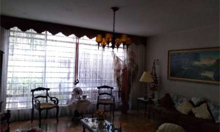 Casa com 4 quartos à venda na Rua Visconde de Aguiar Toledo, Campo Belo, São Paulo