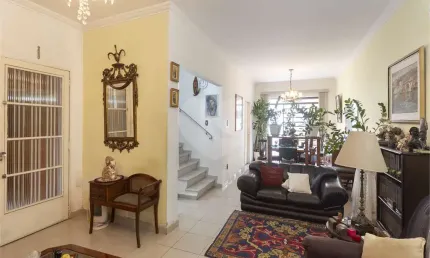 Sobrado com 3 quartos à venda ou para locação em Jardim Das Acácias - SP