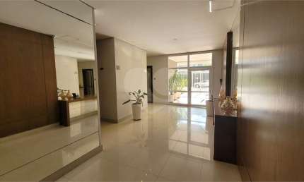 Apartamento com 2 quartos à venda ou para locação em Vila Suzana - SP