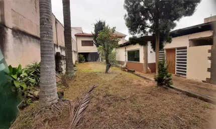Casa térrea com 3 quartos à venda em Vila Nova Caledônia - SP