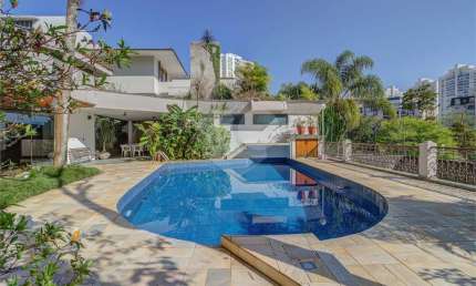 Casa de vila com 4 quartos à venda em Santo Amaro - SP