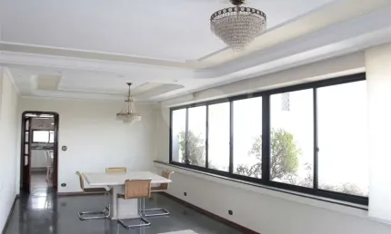 Apartamento com 3 quartos à venda ou para locação em Vila Alexandria - SP