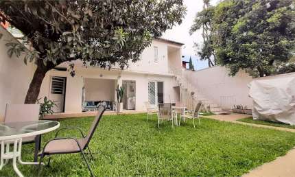 Casa térrea com 3 quartos à venda em Jardim Petrópolis - SP