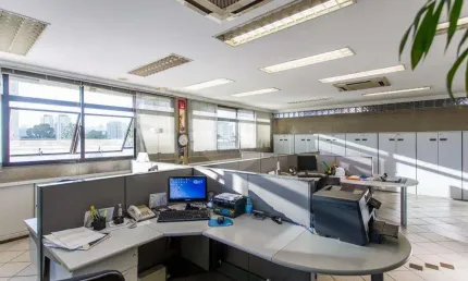 Prédio inteiro à venda ou para locação em Vila Cruzeiro - SP