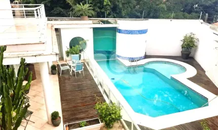 Sobrado com 4 quartos à venda em Jardim Campo Grande - SP