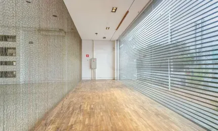 Prédio inteiro à venda ou para locação em Santo Amaro - SP