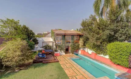 Casa de vila com 4 quartos à venda em Jardim Hípico - SP