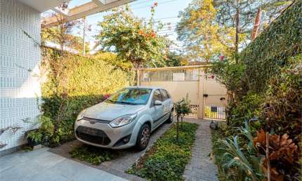 Casa com 3 quartos à venda na Avenida Iraí, Moema, São Paulo