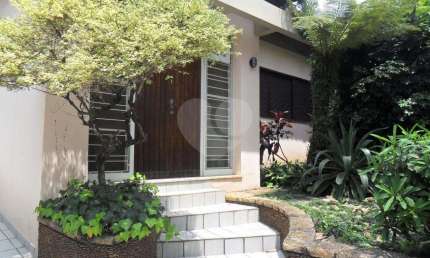 Casa térrea com 1 quartos para locação em Moema - SP