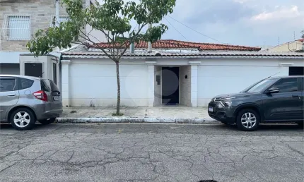 Casa térrea com 4 quartos à venda em Planalto Paulista - SP