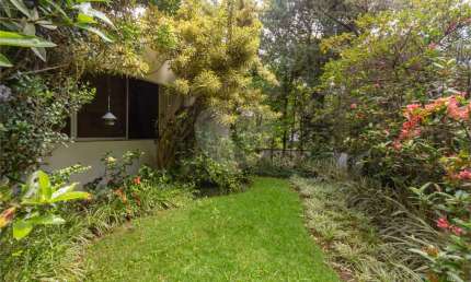 Casa térrea com 3 quartos à venda em Jardim Leonor - SP