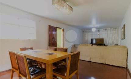 Casa com 3 quartos à venda na Rua João Ferreira de Abreu, Campo Grande, São Paulo