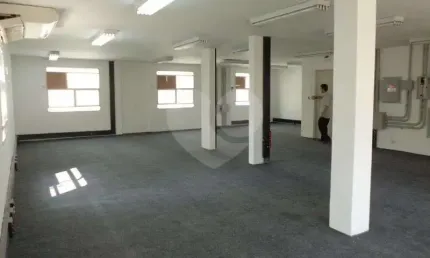 Prédio inteiro para locação em Jardim Paulista - SP