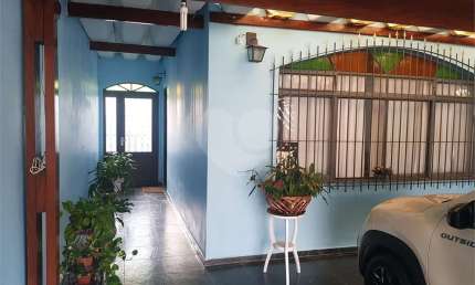Sobrado com 3 quartos à venda em Jardim Sabará - SP
