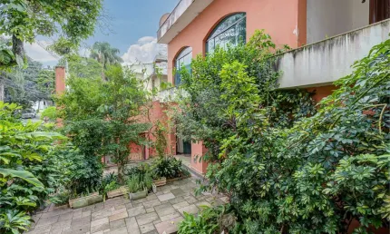 Casa com 5 quartos à venda em Jardim Prudência - SP