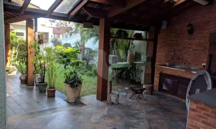 Sobrado com 5 quartos à venda ou para locação em Jardim Marajoara - SP