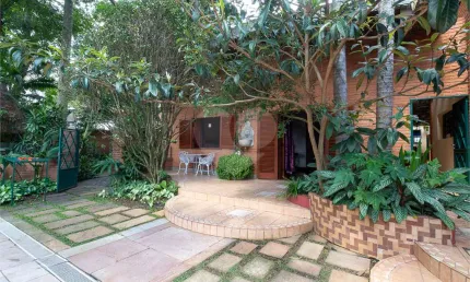 Casa com 5 quartos à venda em Chácara Monte Alegre - SP