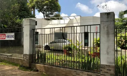 Ponto comercial para alugar na Avenida Washington Luís, Santo Amaro, São Paulo