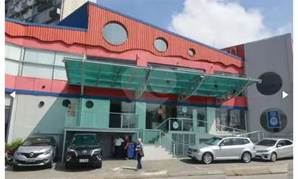 Prédio à venda na Avenida Duquesa de Goiás, Real Parque, São Paulo